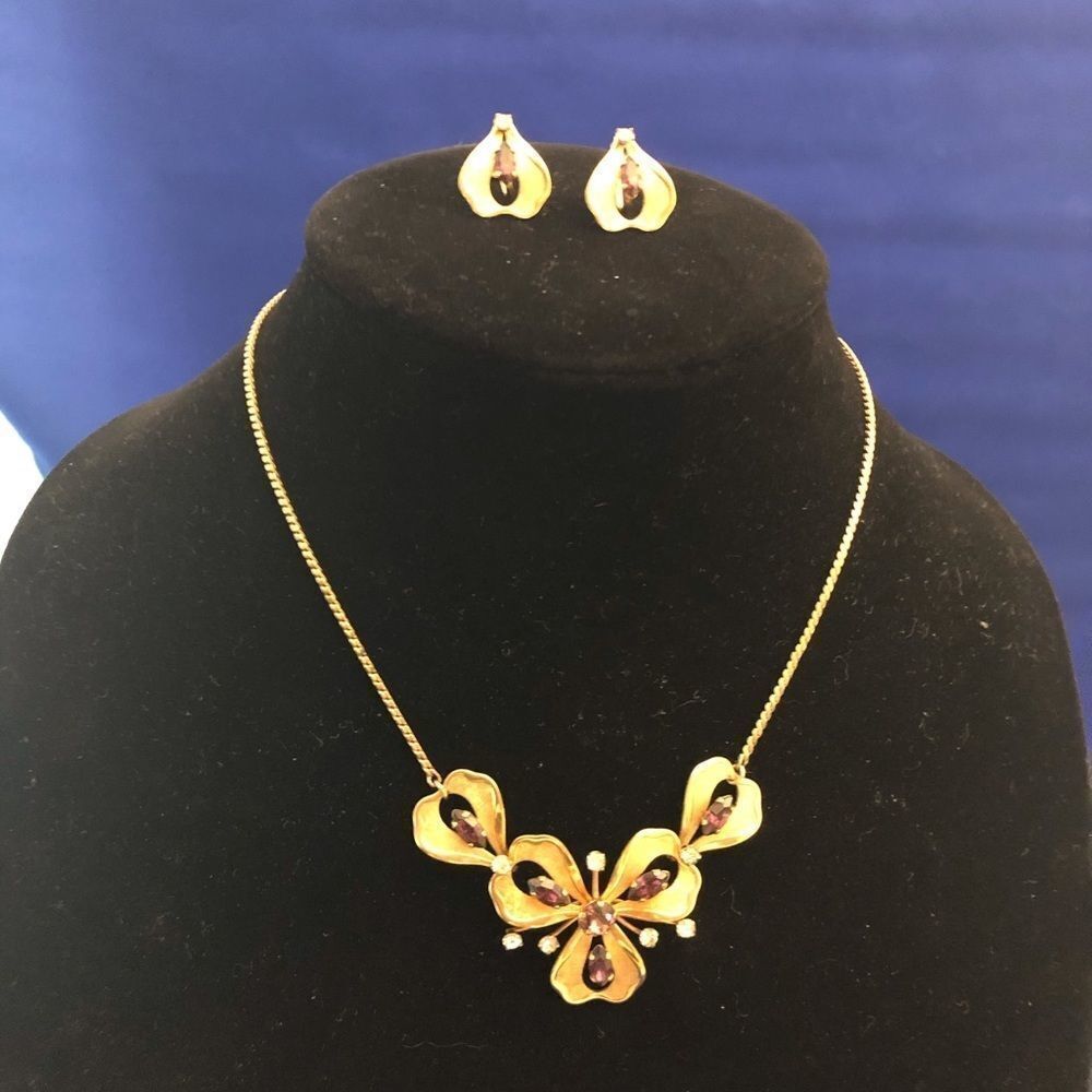 Van Dell Vintage Necklace and Earring Set